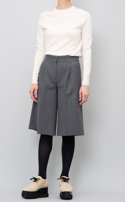 ストライプタックハーフパンツ