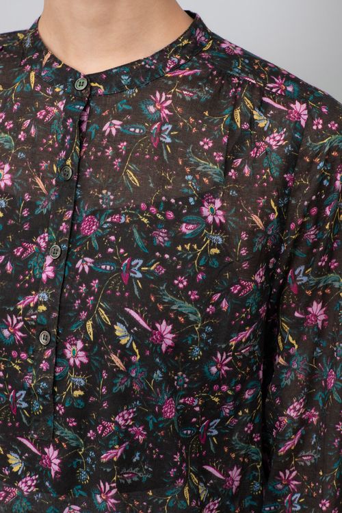 ハイネックプルオーバーブラウス