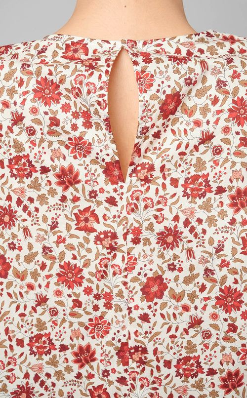 リバティプリントブラウス