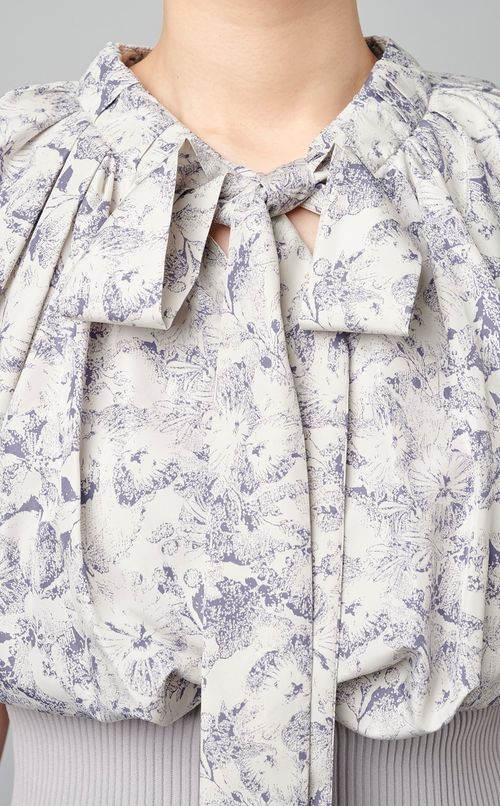 ウエストリブバルーントップス