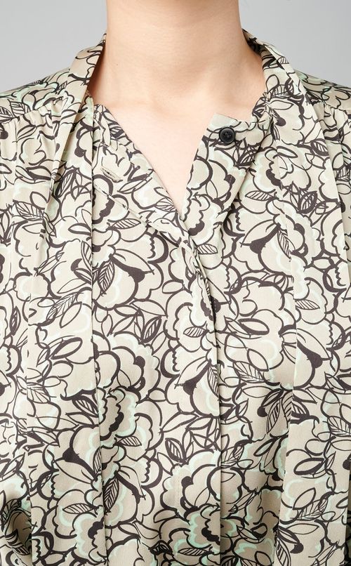 フラワープリントボウタイブラウス