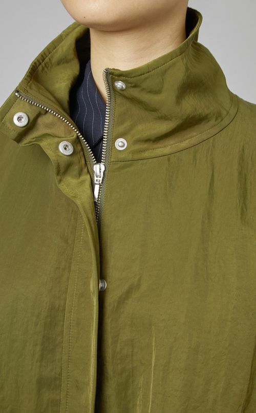 ハーフスリーブハイネックブルゾン