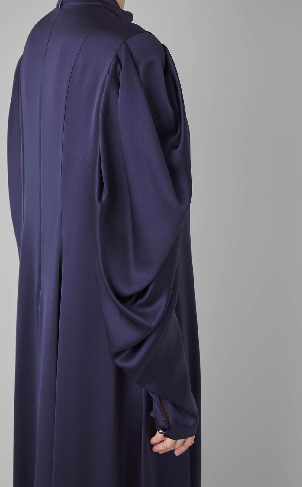 ハイネックギャザースリーブワンピース