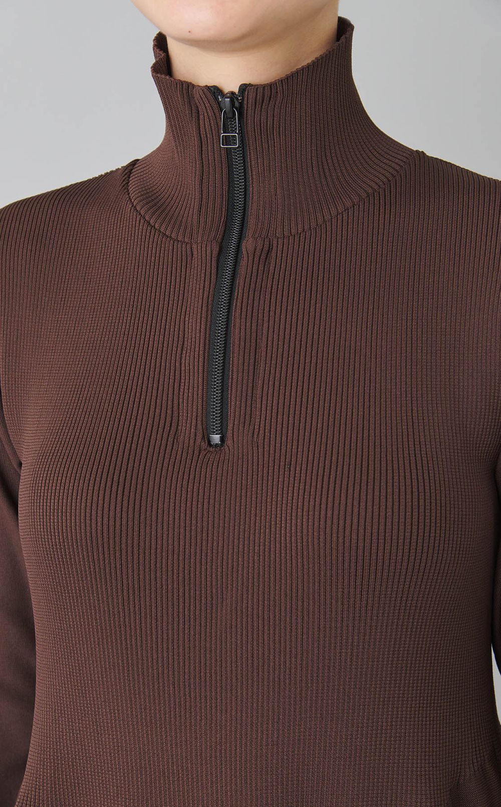 ハイネックフリルスリーブワンピース