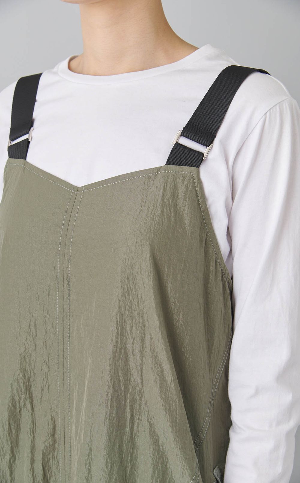 ショルダーベルトバルーンワンピース