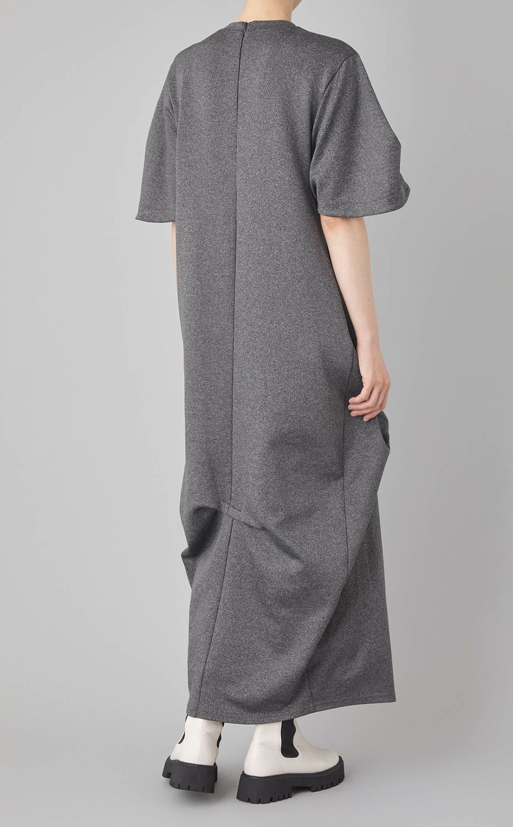 タックディティールワンピース