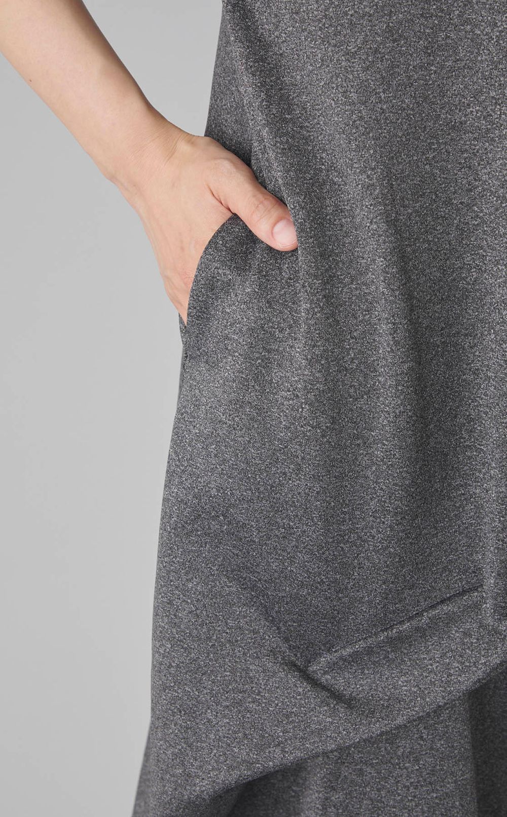 タックディティールワンピース