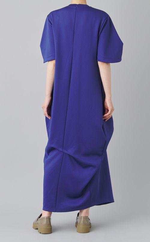 タックディティールワンピース