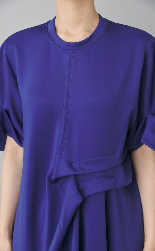 タックディティールワンピース