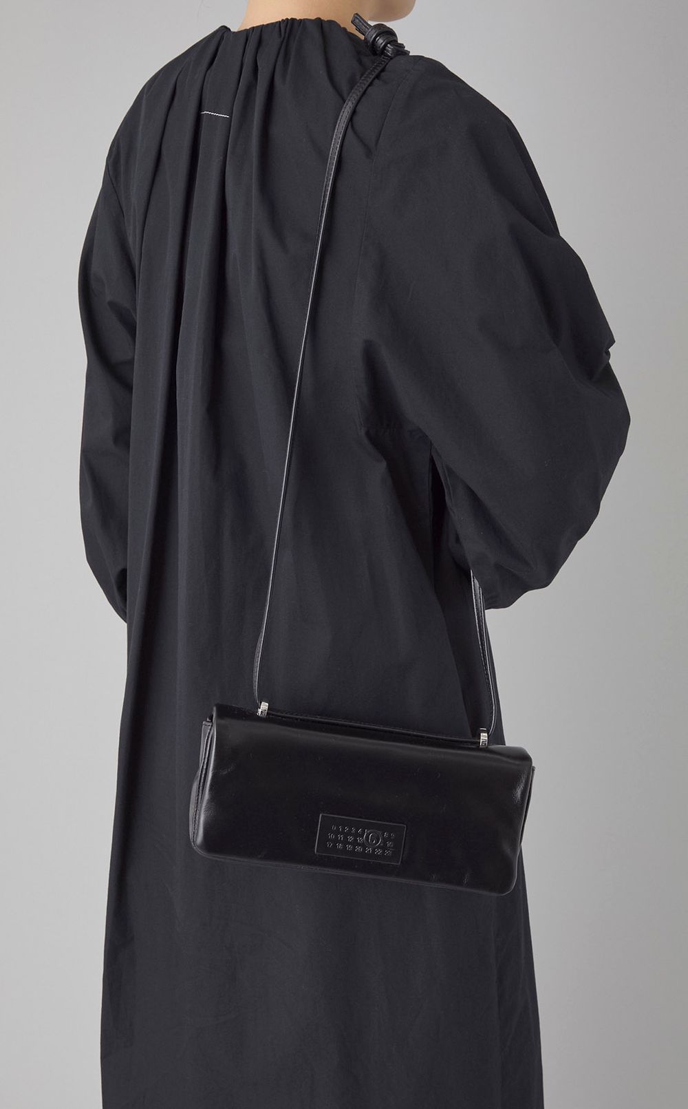 NUMERICショルダーバック