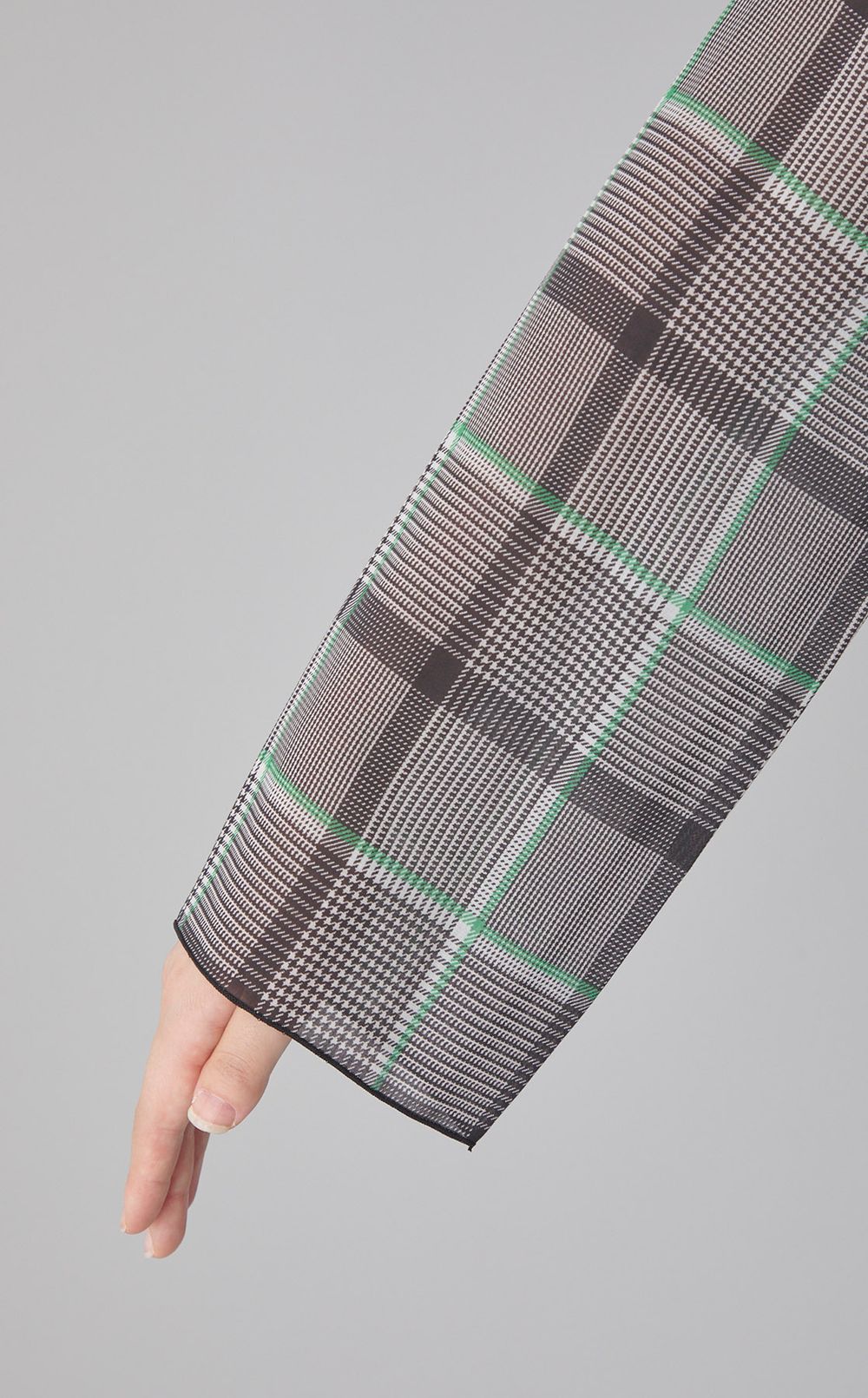 チェックプリントハーフシアーワンピース