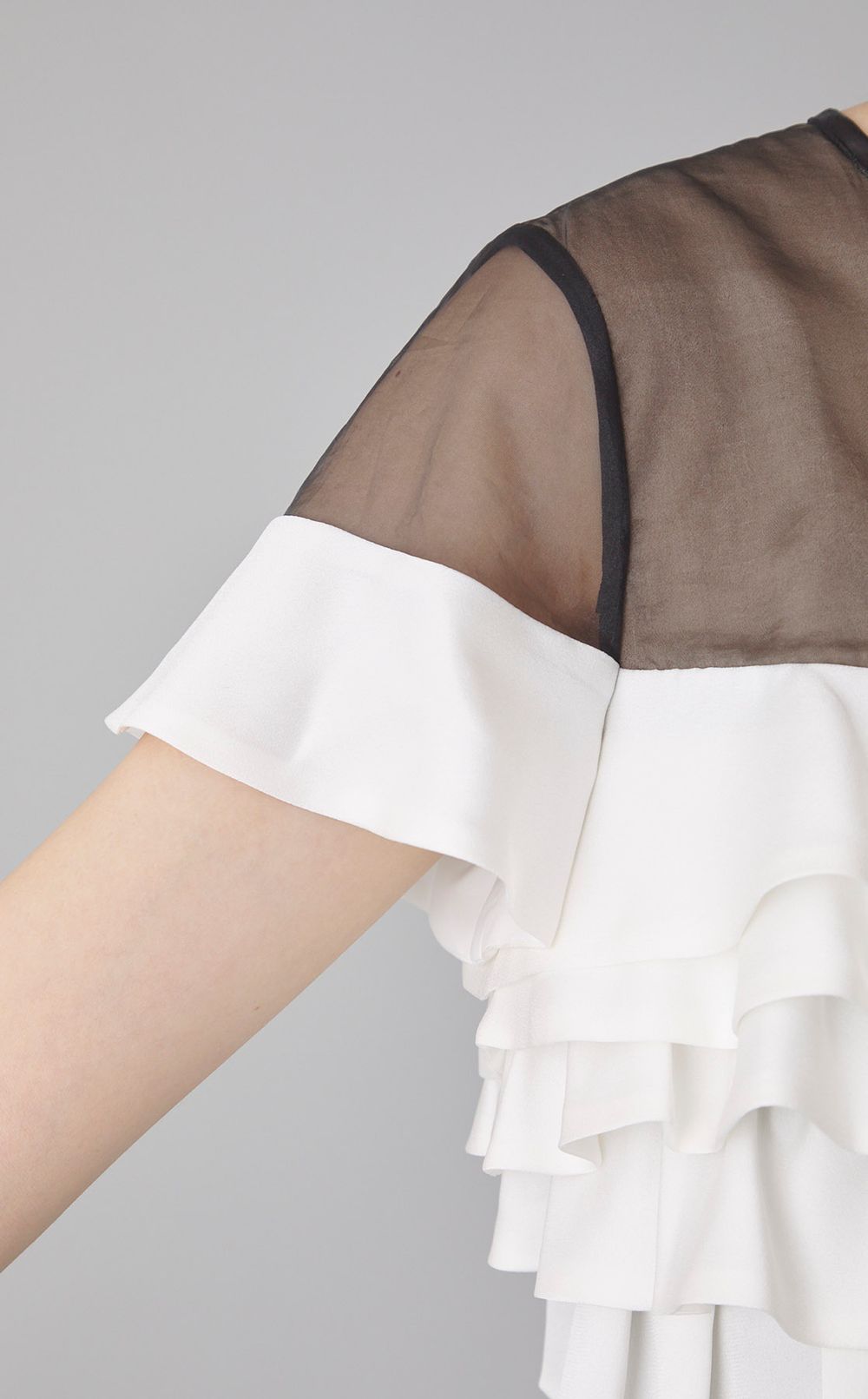 ドレッシーフリルワンピース