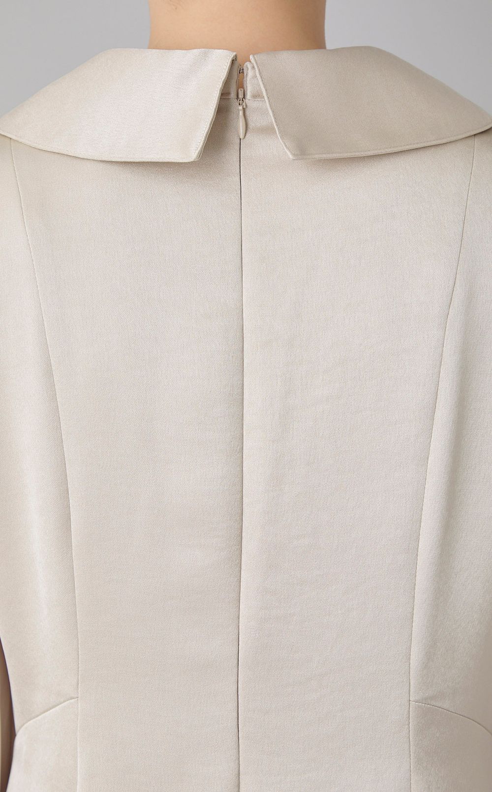 金駒刺繍ワンピース