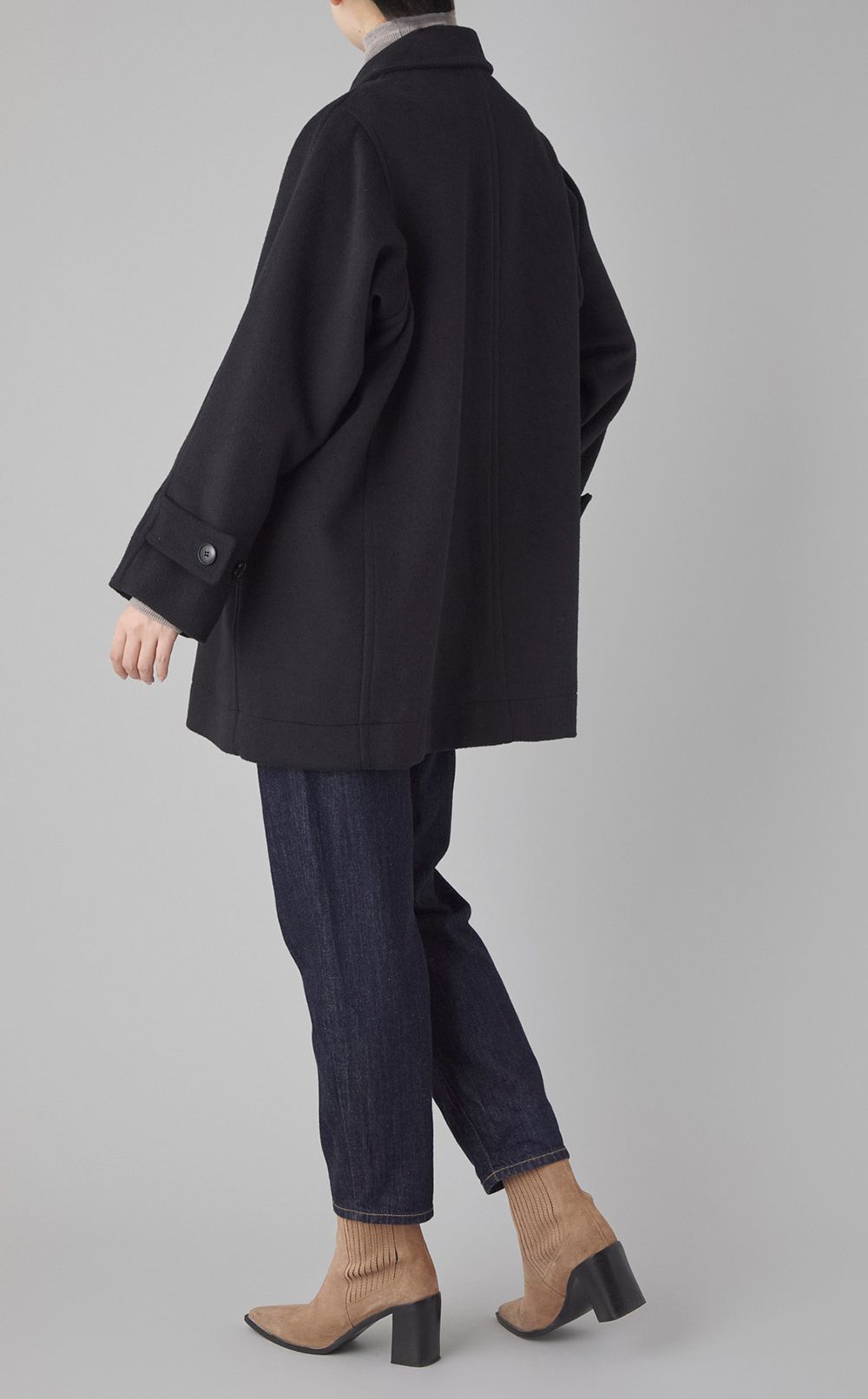 ウールバルマカーンコート