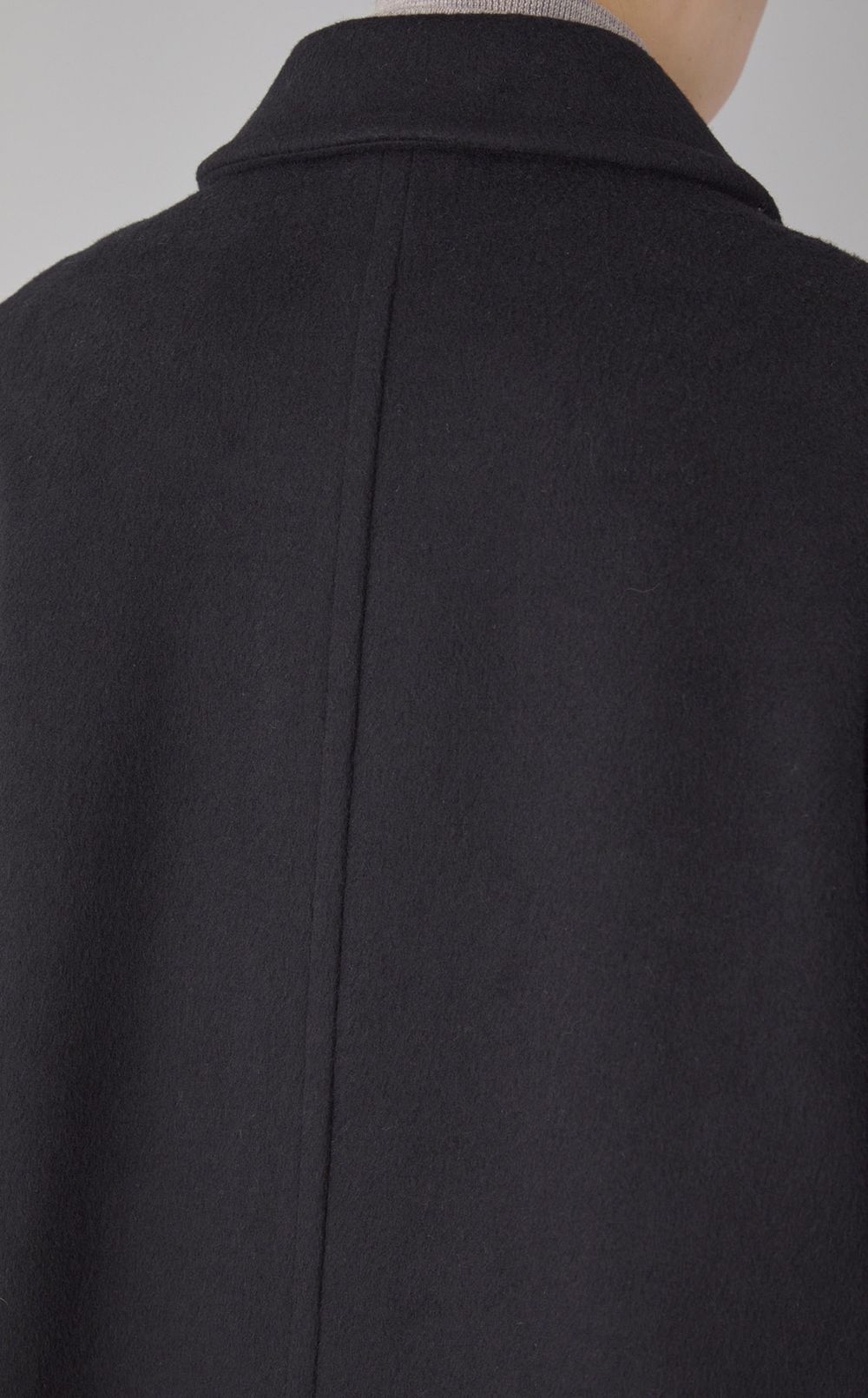 ウールバルマカーンコート