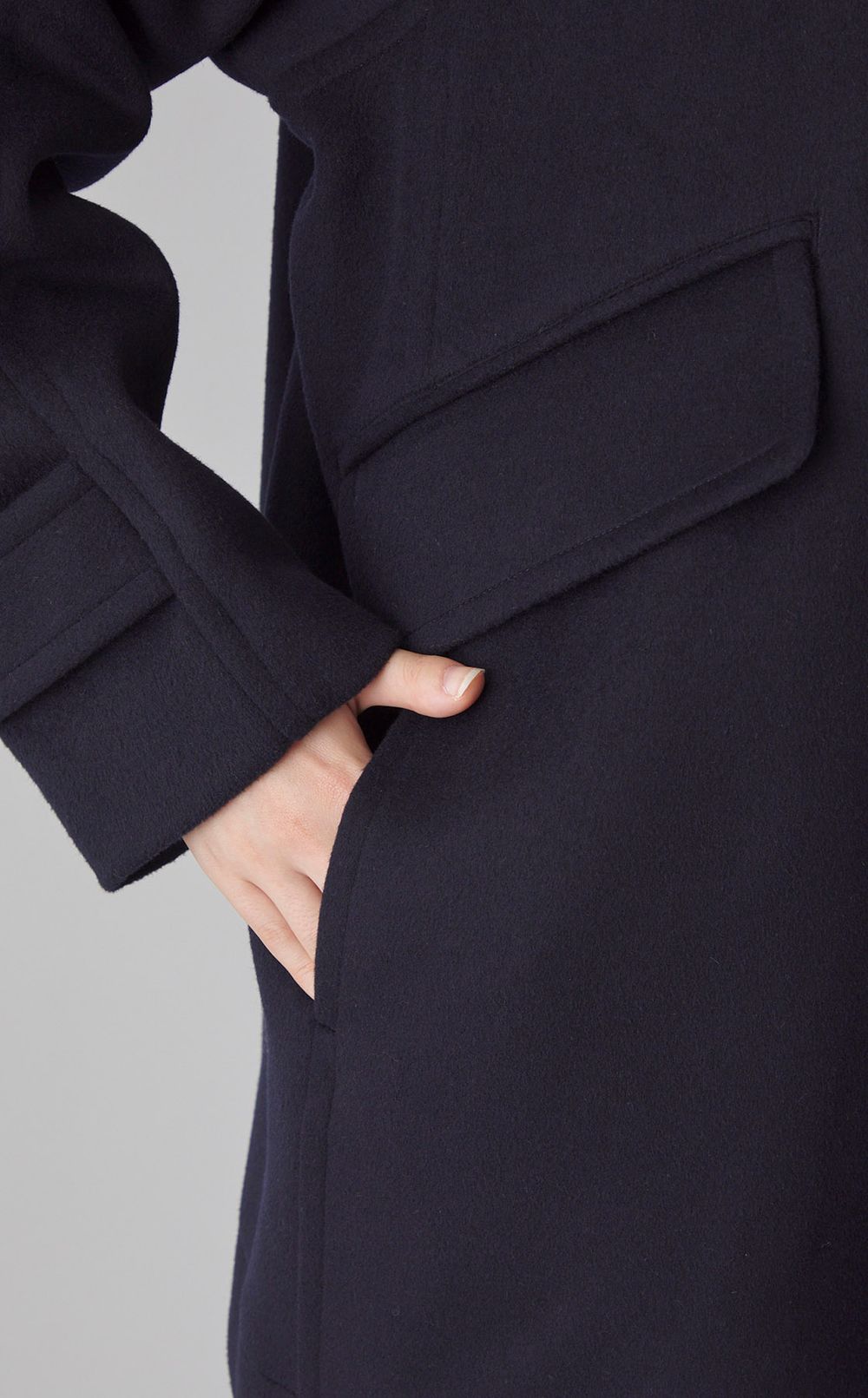 ウールバルマカーンコート