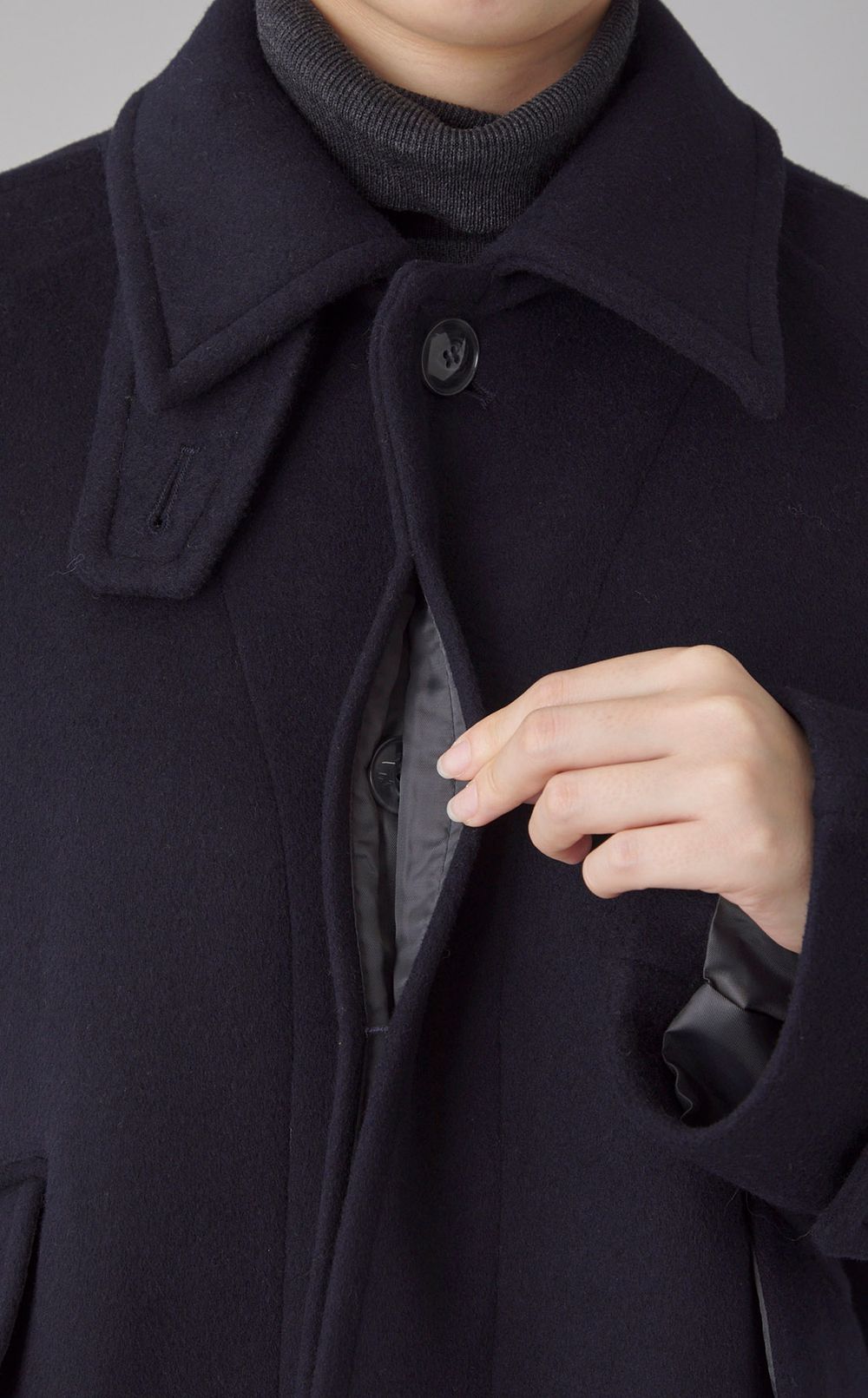 ウールバルマカーンコート