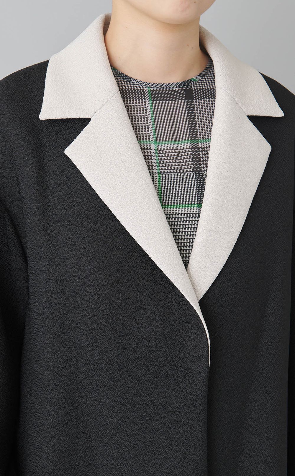 ジャージーテーラードコート