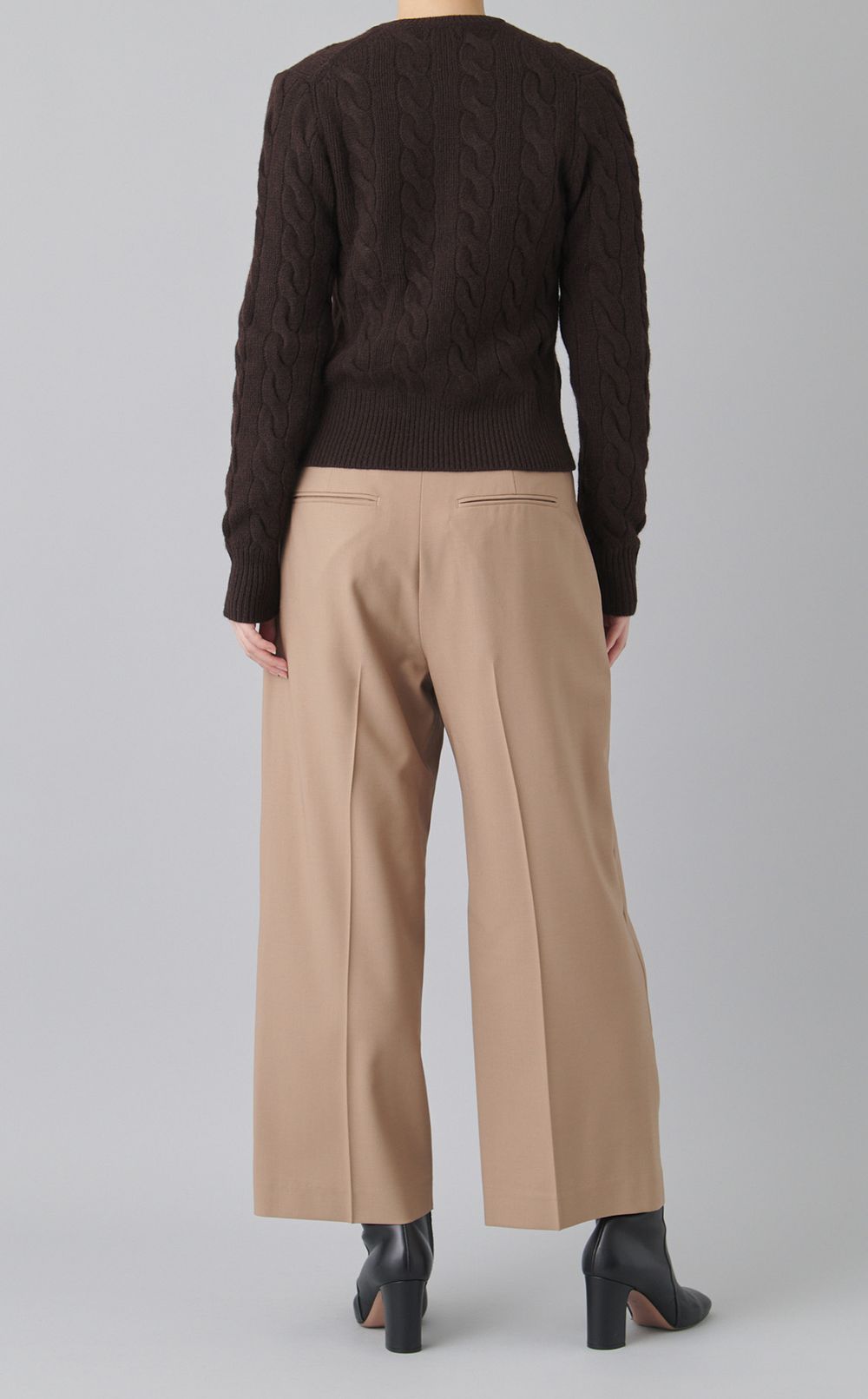 ニットカーディガン