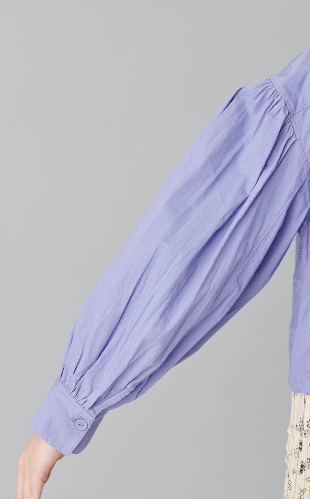 ピンタックノーカラーシャツ