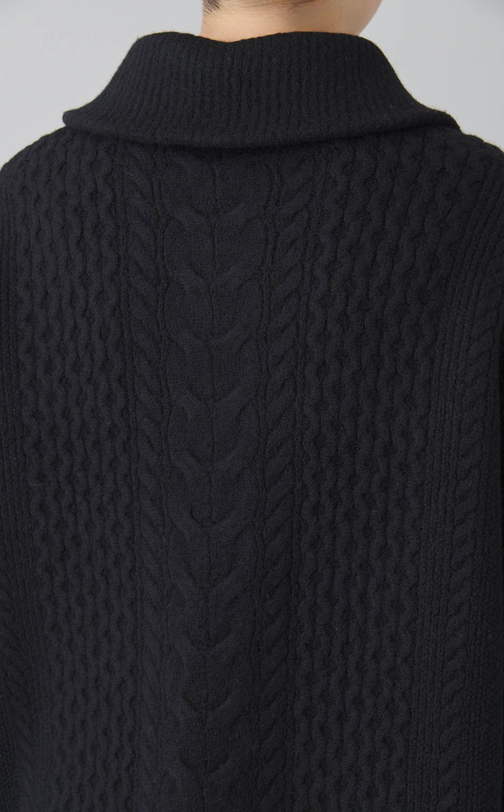 ハーフジップミドルゲージニット