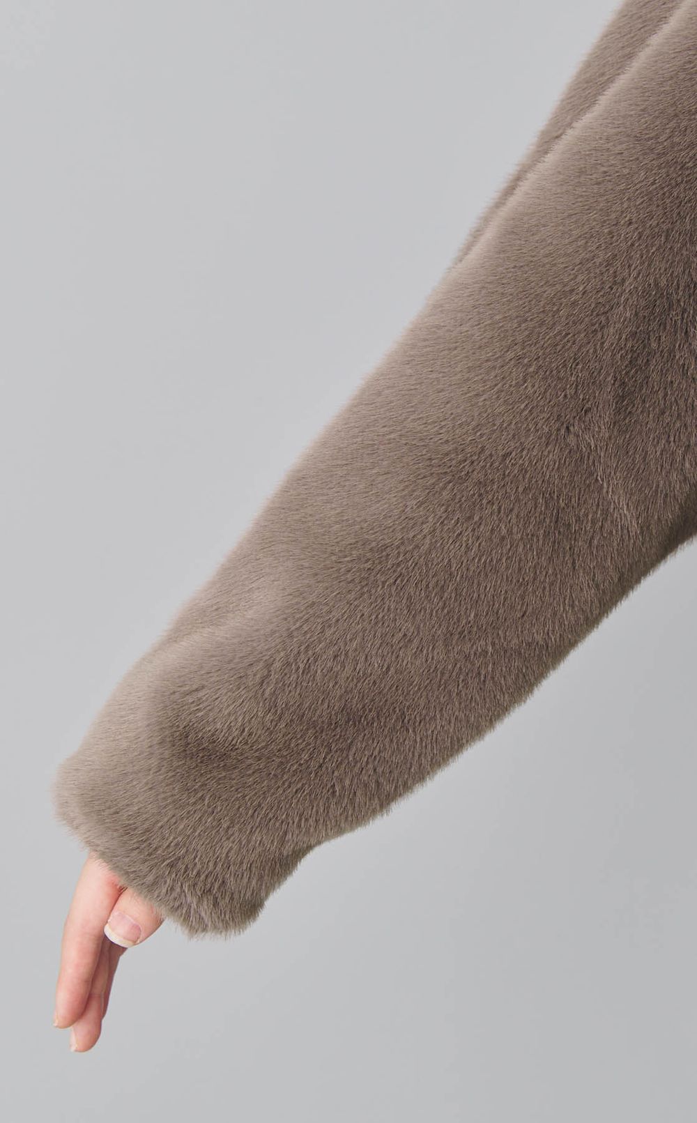 Vネックエコファージャケット