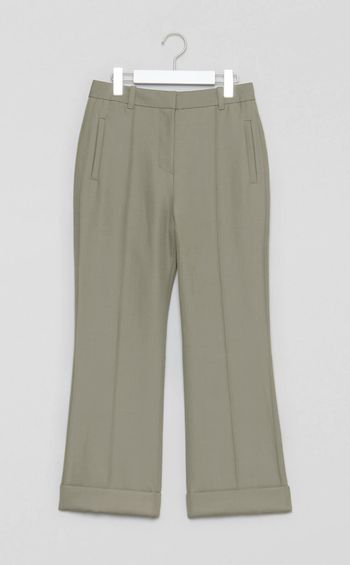 センターシームテーパードパンツ