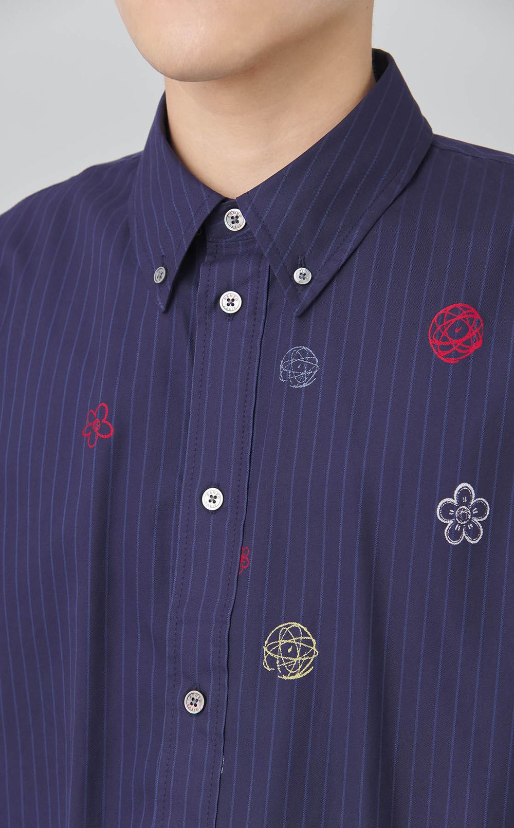 FUTURAカジュアルシャツ