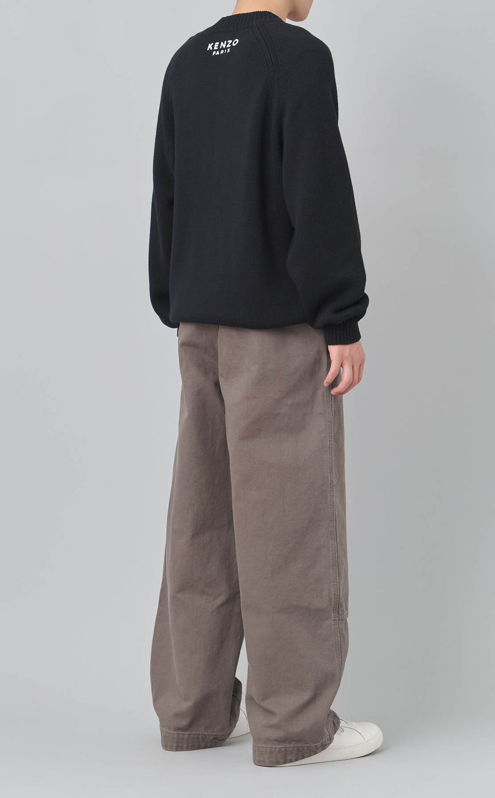 ボケフラワークルーネックニット