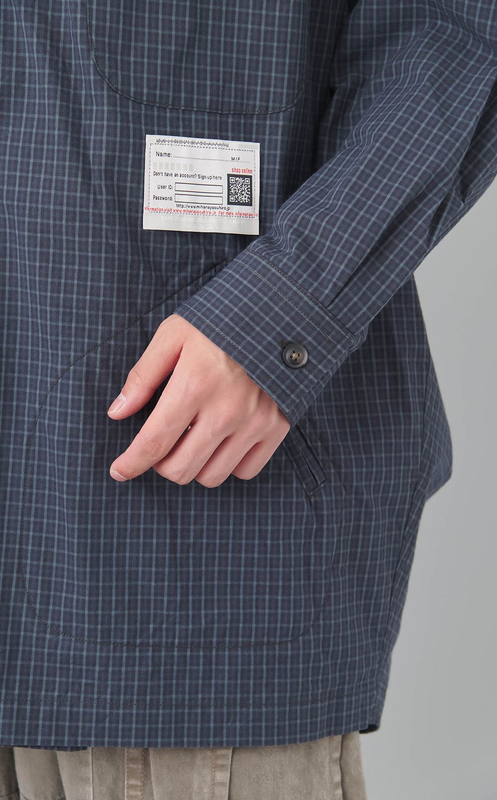 フードライニングシャツ