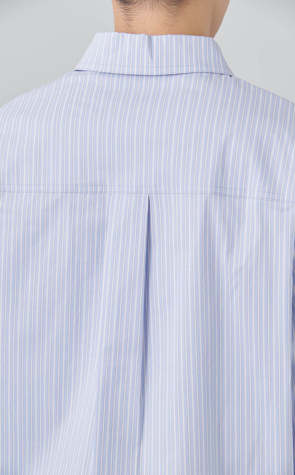 ストライプレイヤードシャツ