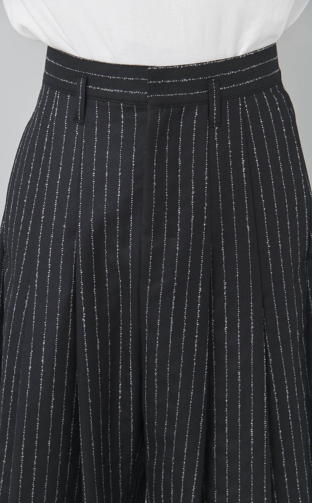 ピンストライプバギーパンツ