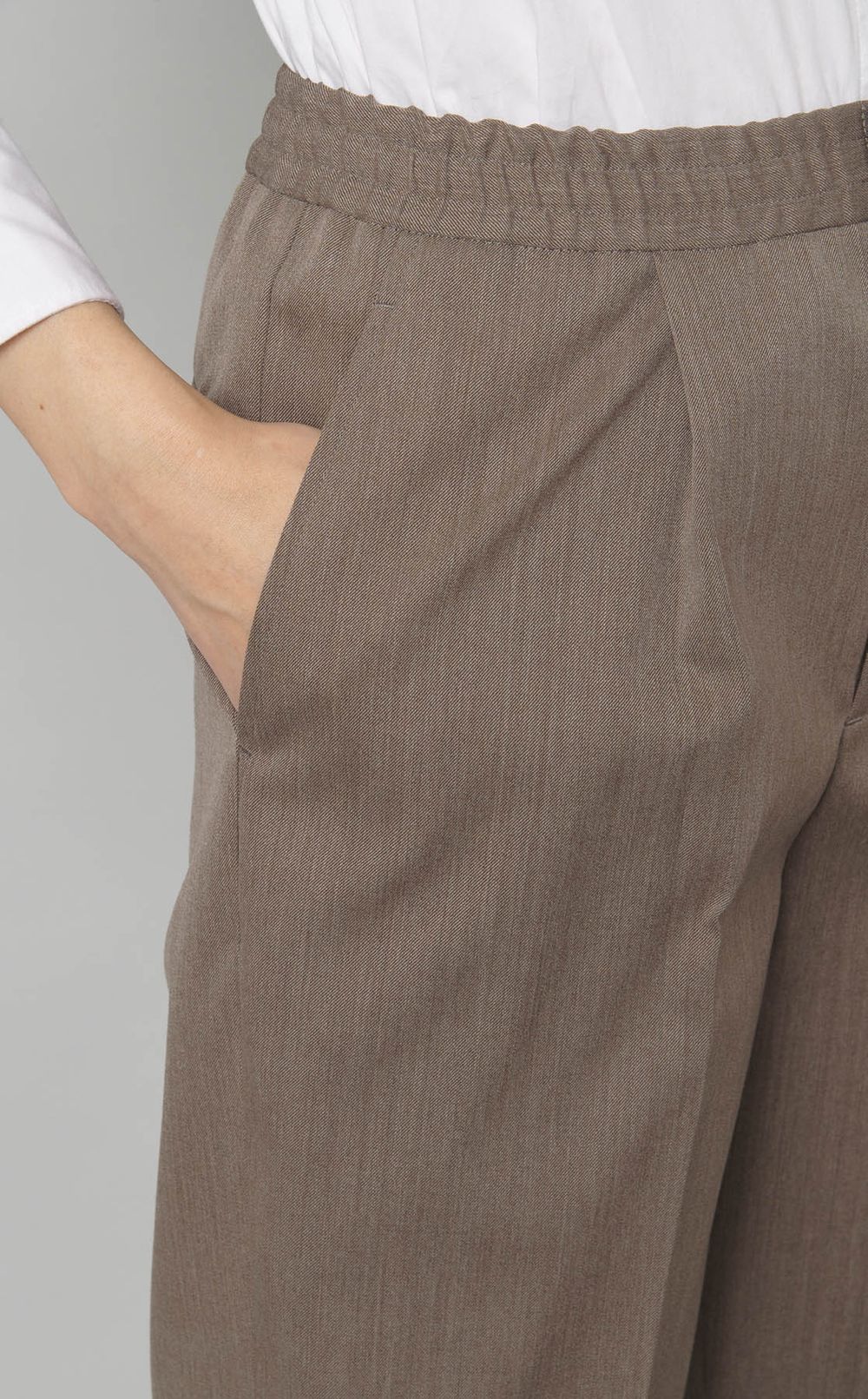 ウールギャバストレートパンツ