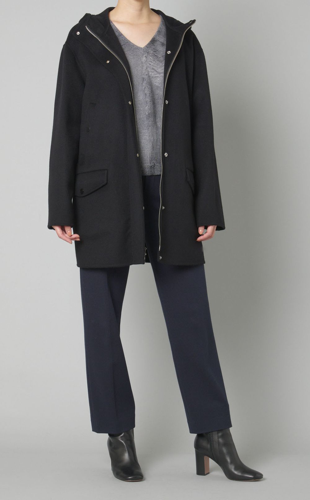 テーパードシガレットパンツ