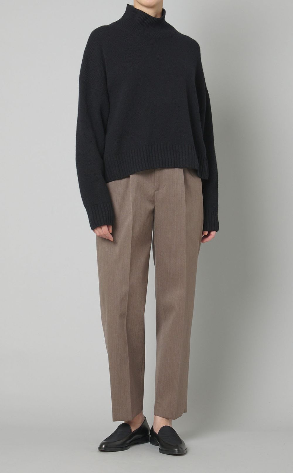 ウールギャバストレートパンツ