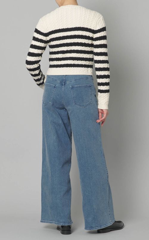 ケーブルニットショートカーディガン