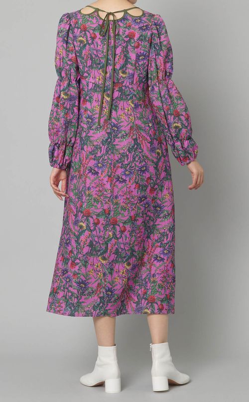 フラワープリントフレアワンピース