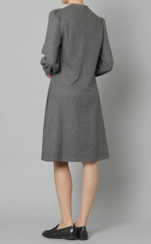 ヘリンボーンフレアスリーブワンピース