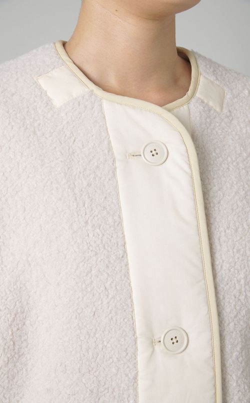 ノーカラー中綿ボアショートコート