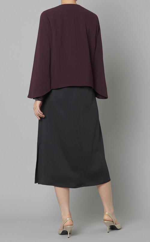 ノーカラーケープジャケット