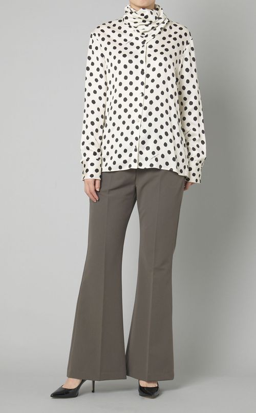 ドットプリントスカーフネックブラウス