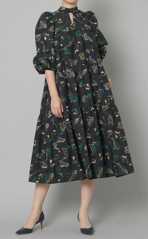 エンブロイダリーティアードワンピース