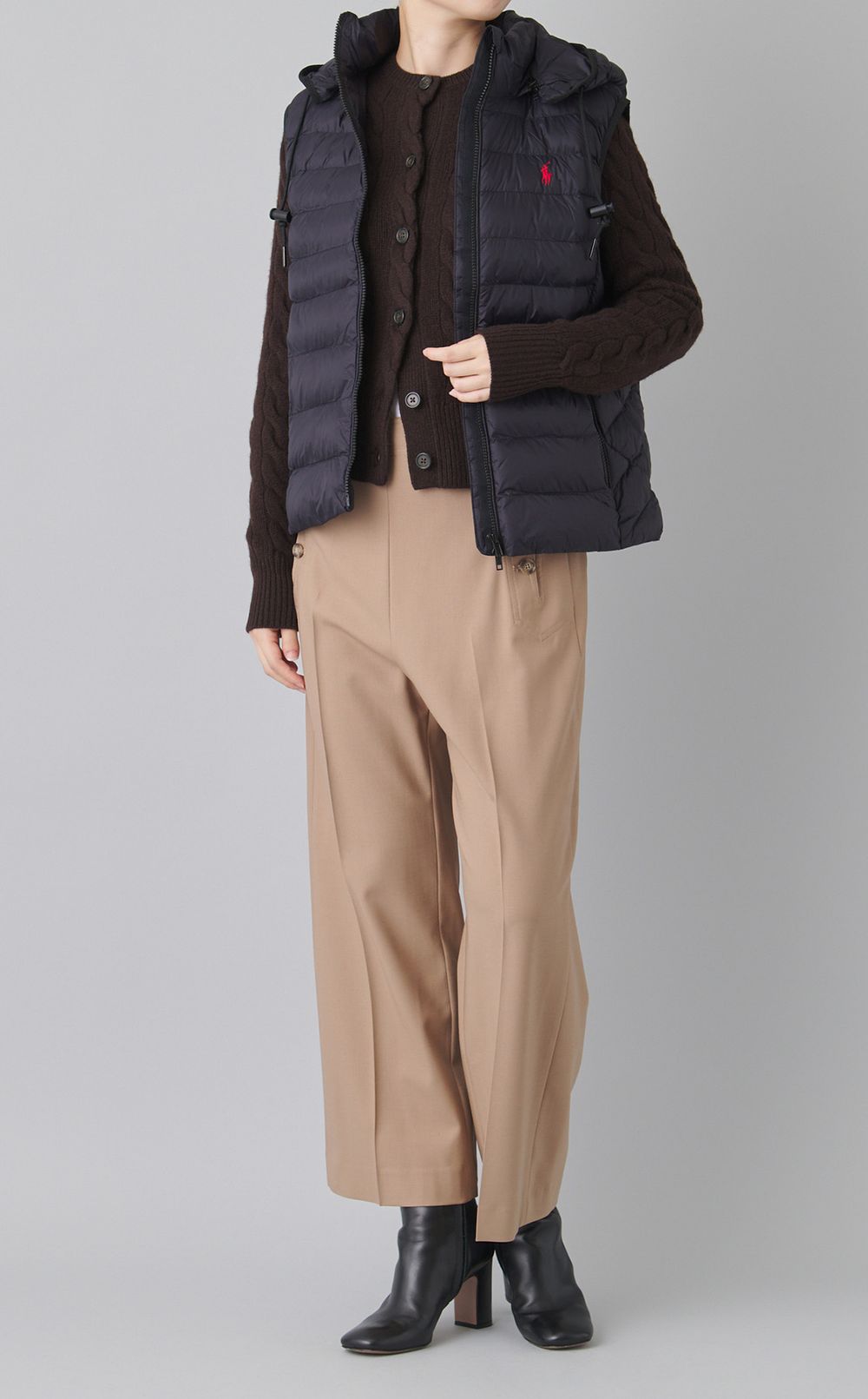 サイドボタンクロップドワイドパンツ