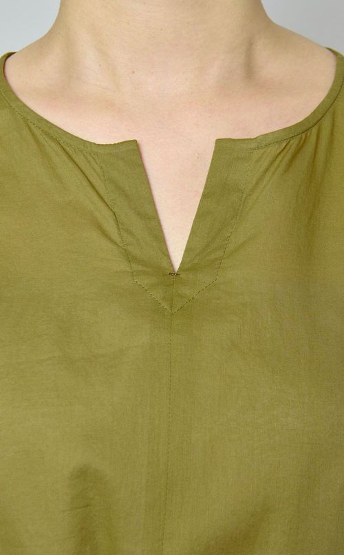 ベルト付ボタニカルダイワンピース