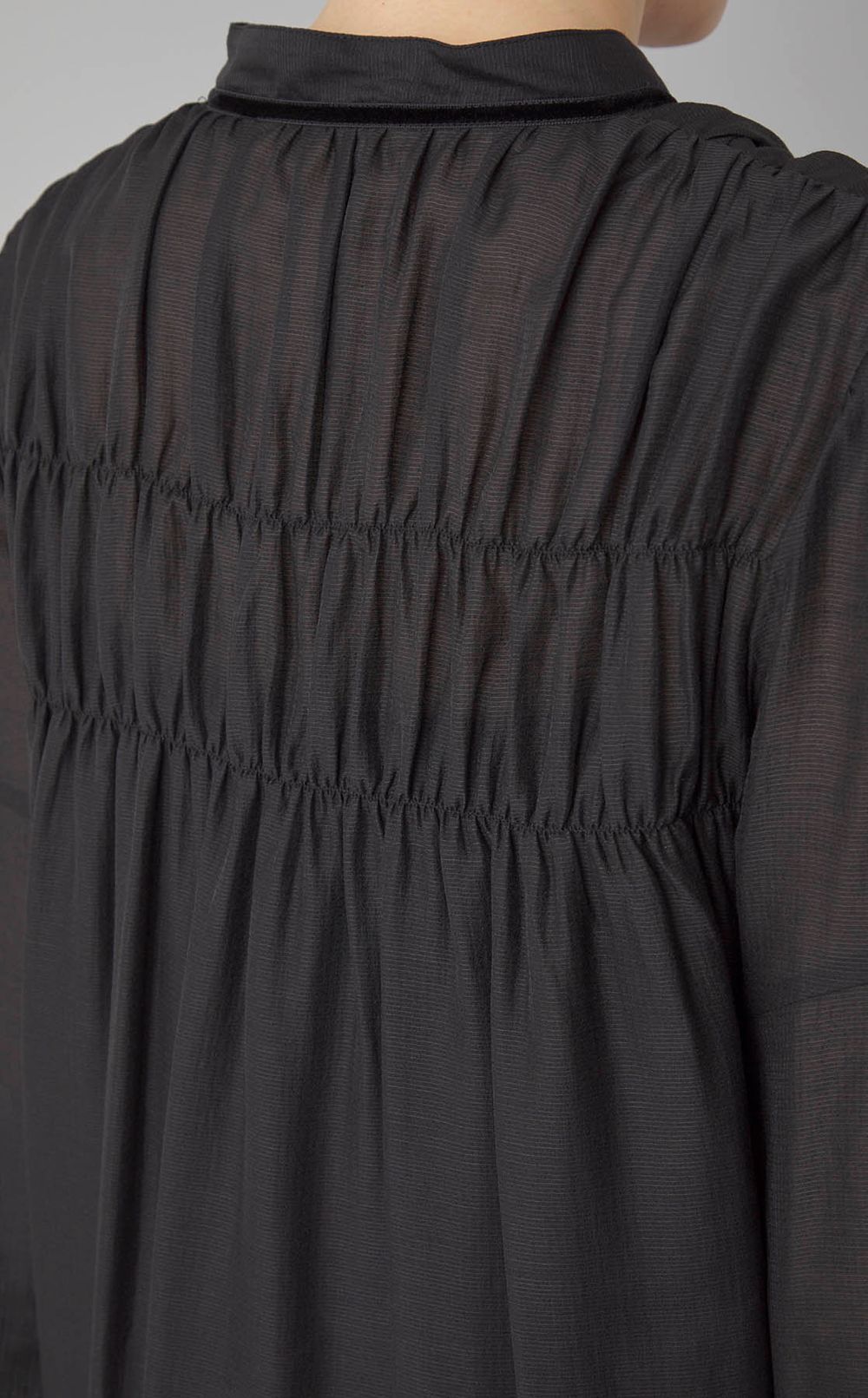 シフォンギャザーワンピース