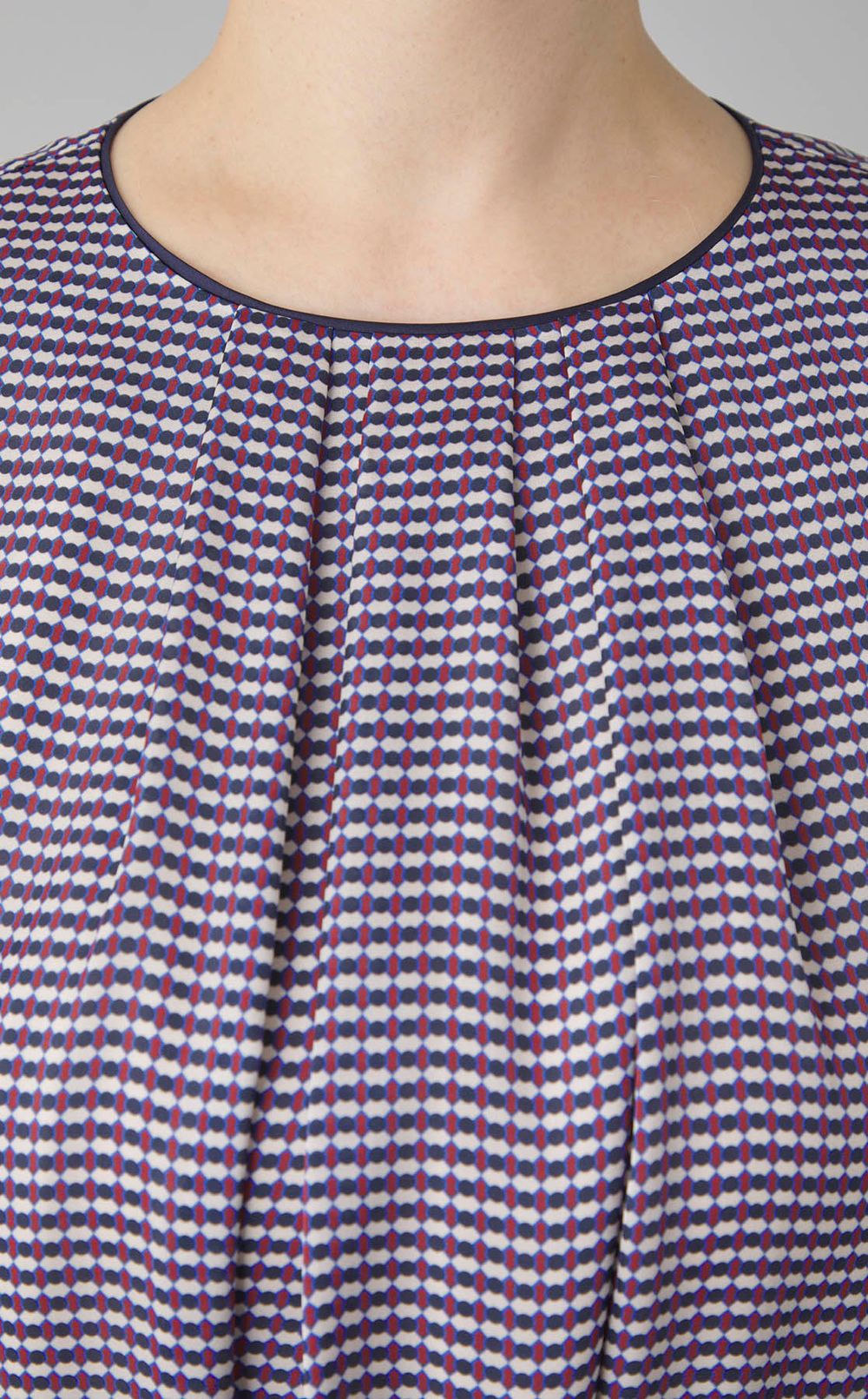 ドットプリントタックワンピース