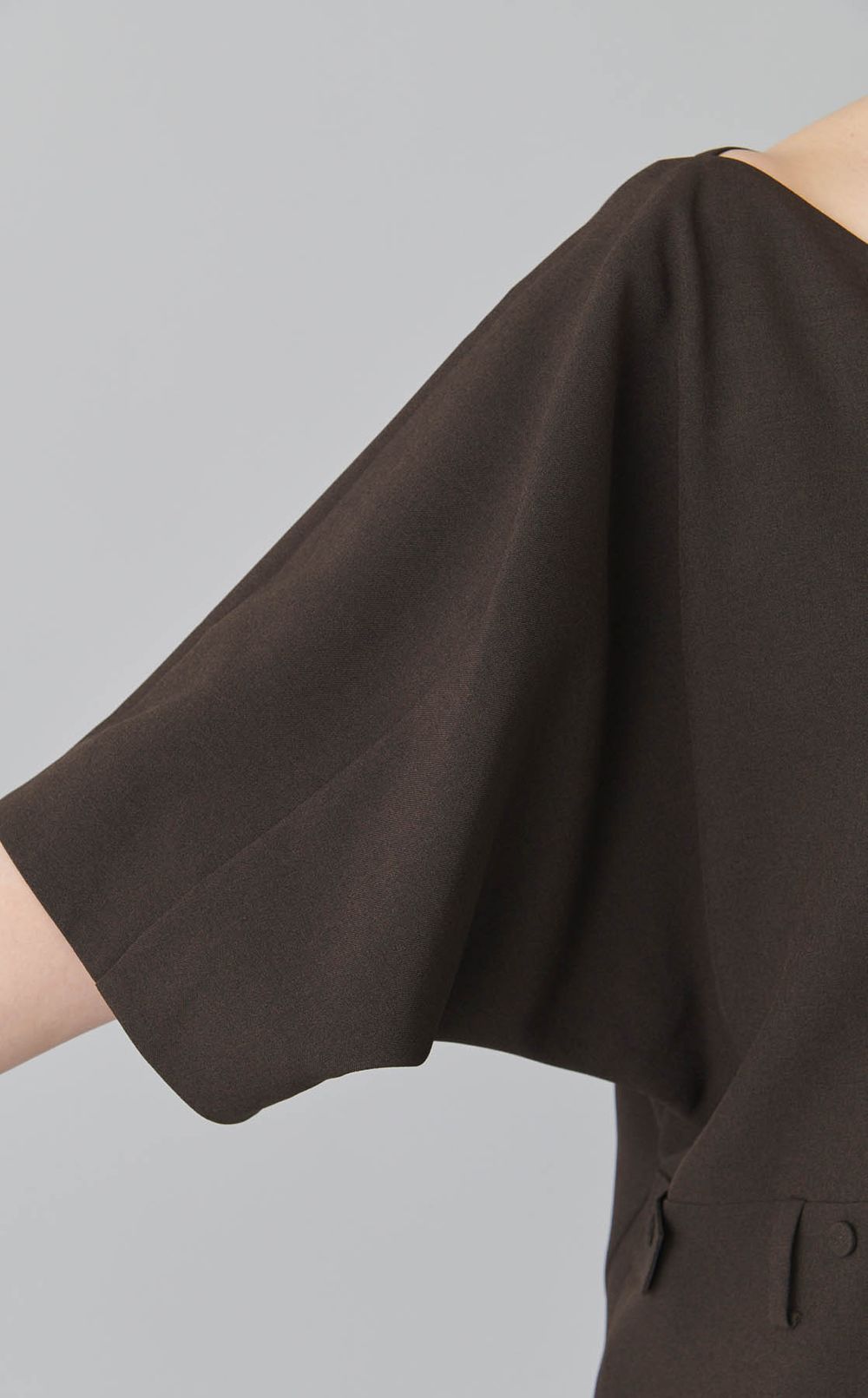 ドルマンスリーブスーツワンピース