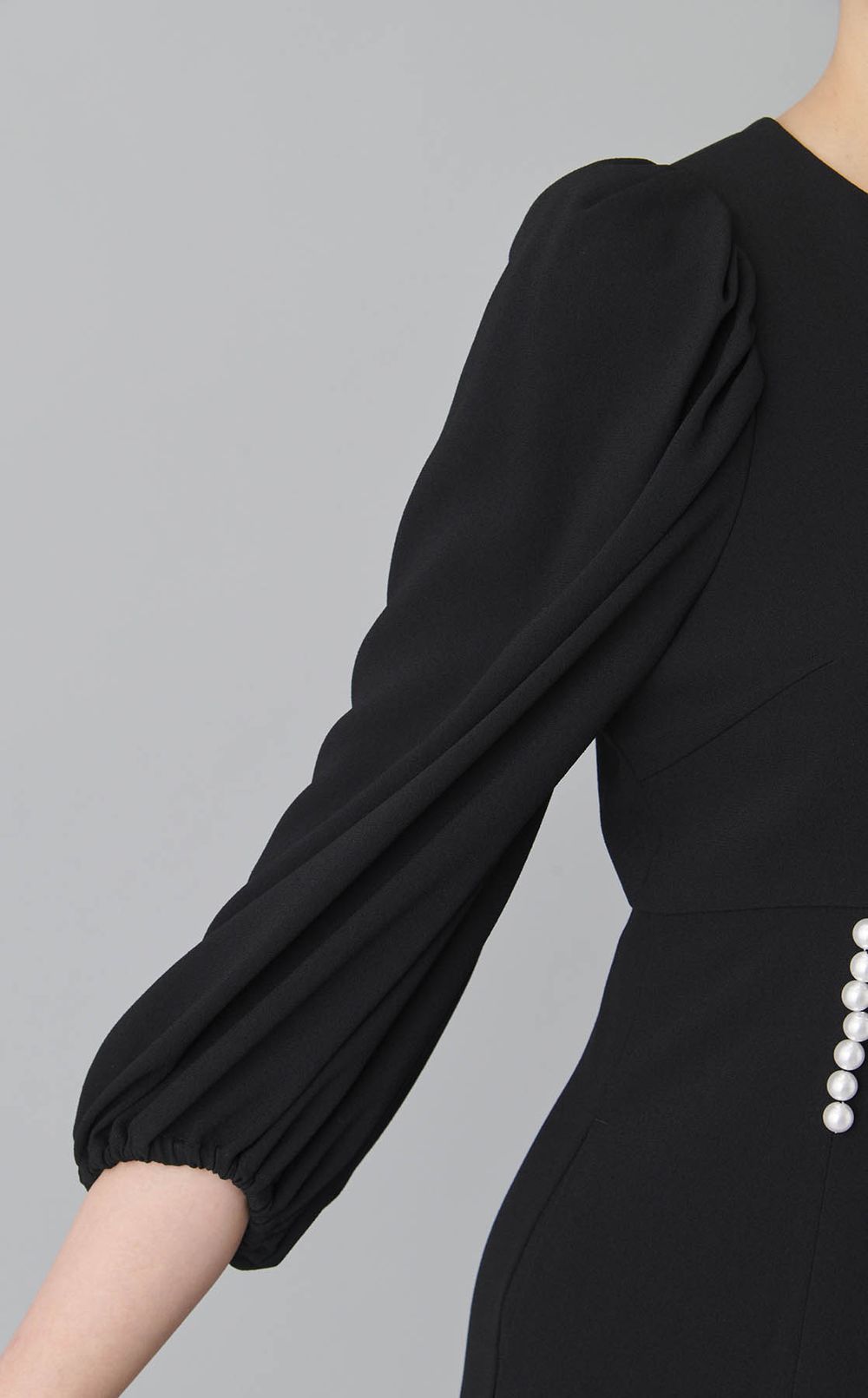 パール付バルーンスリーブワンピース