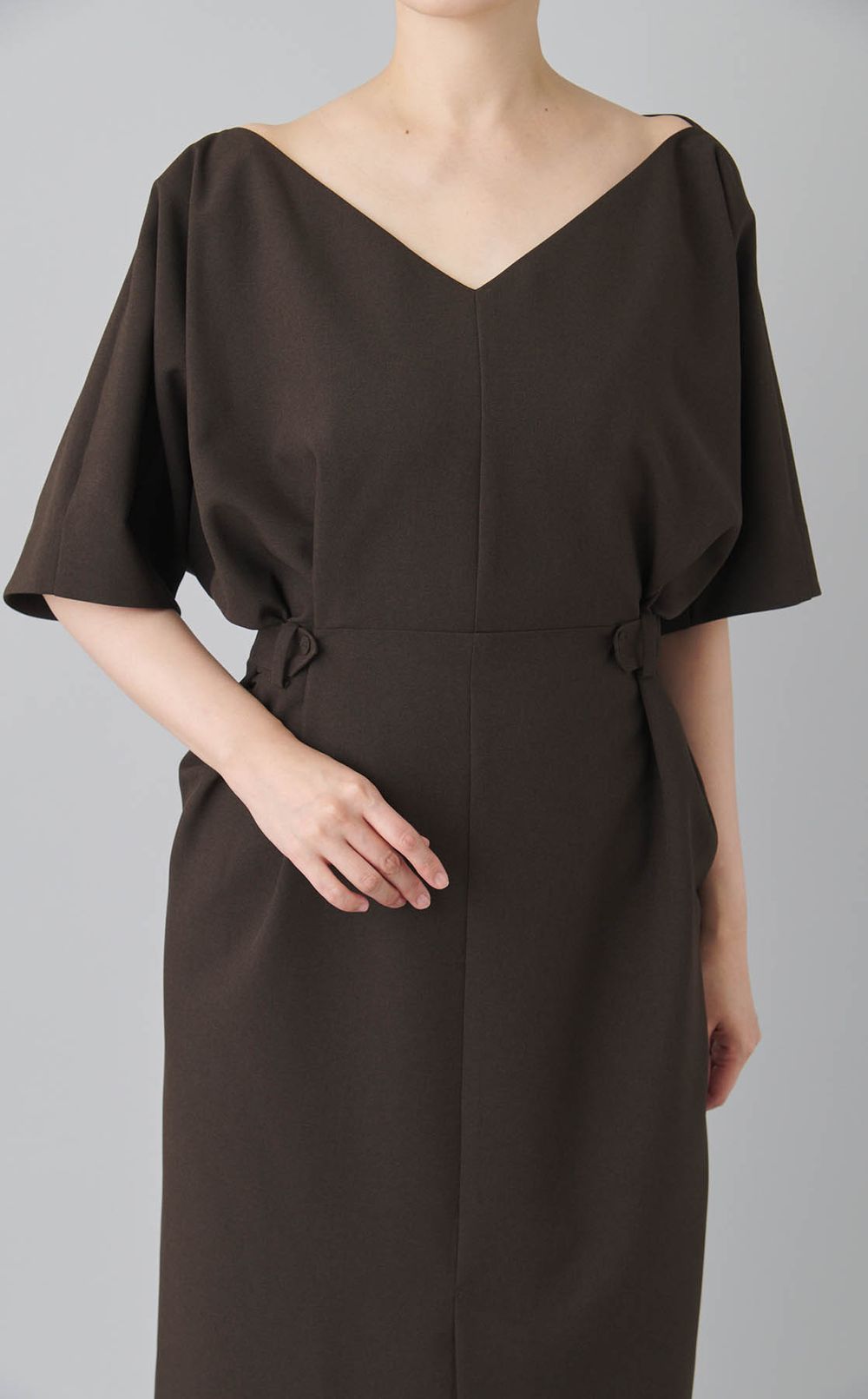 ドルマンスリーブスーツワンピース