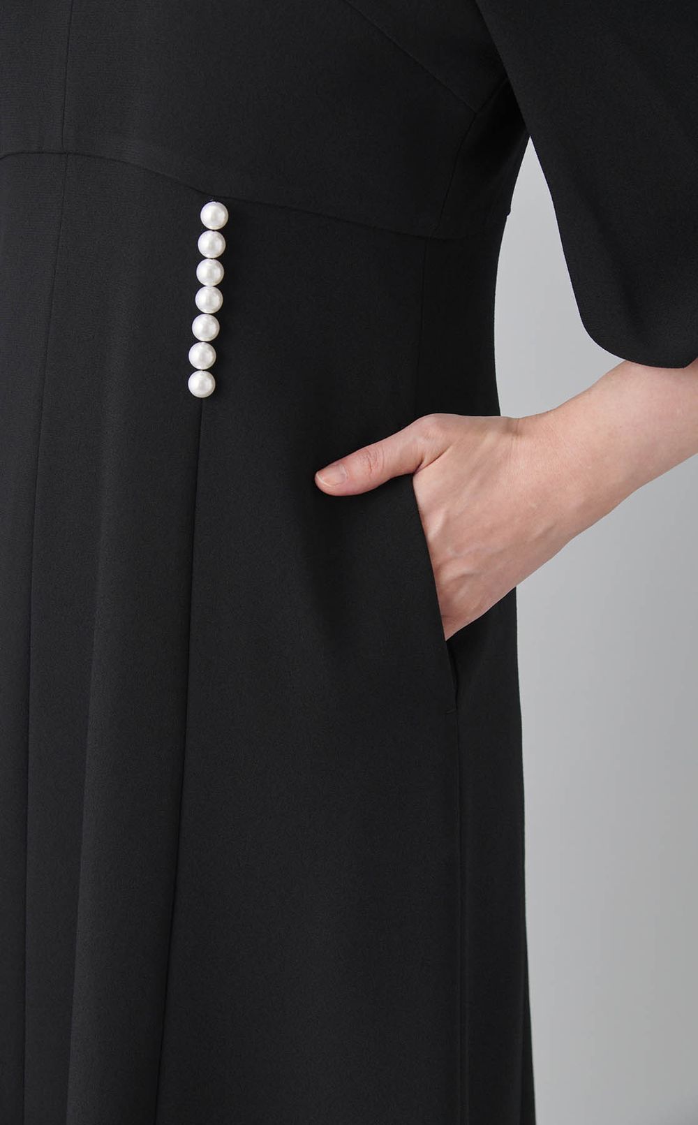 パール付バルーンスリーブワンピース